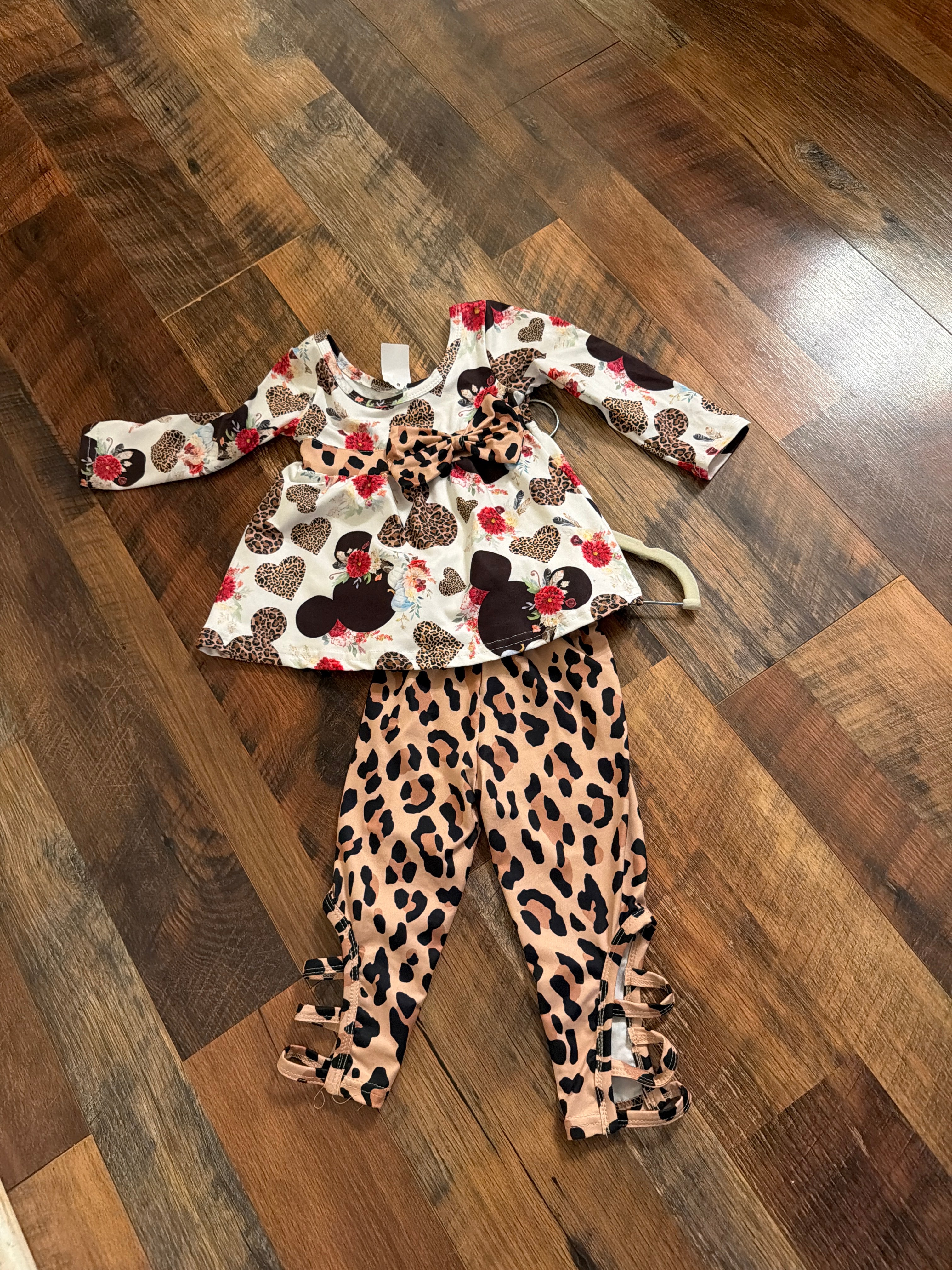 Minnie Mouse legging set cheetah
