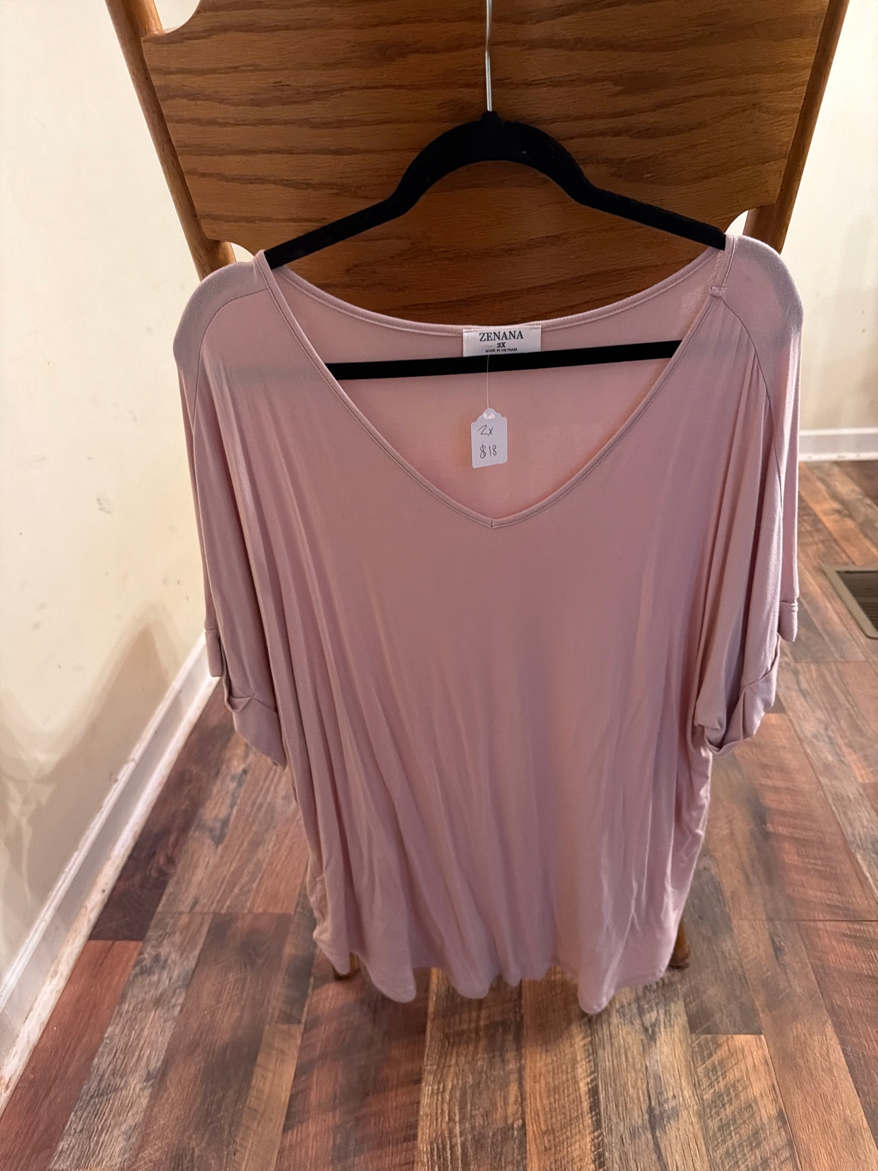 Pink vneck top