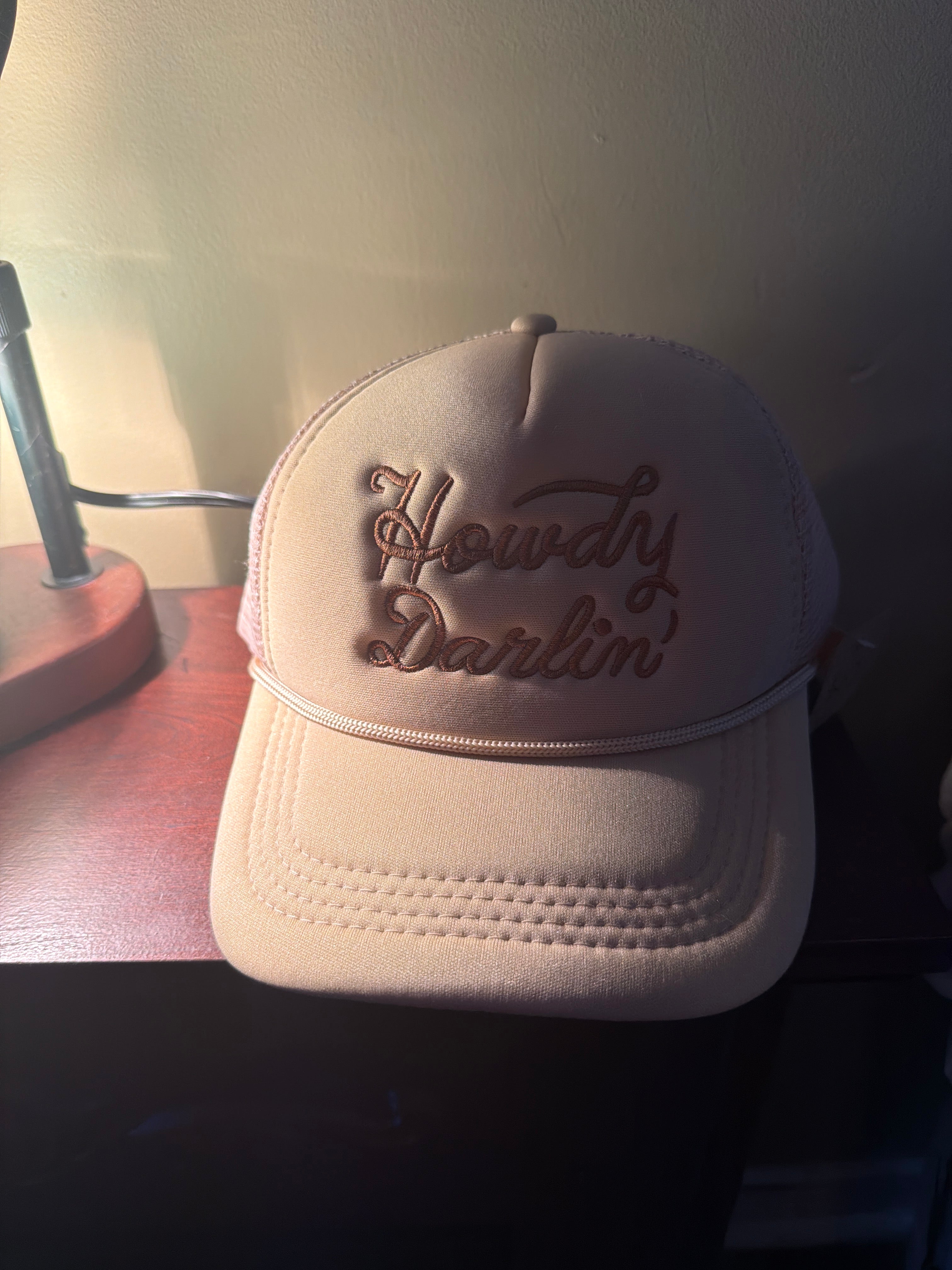 Howdy Darlin trucker hat