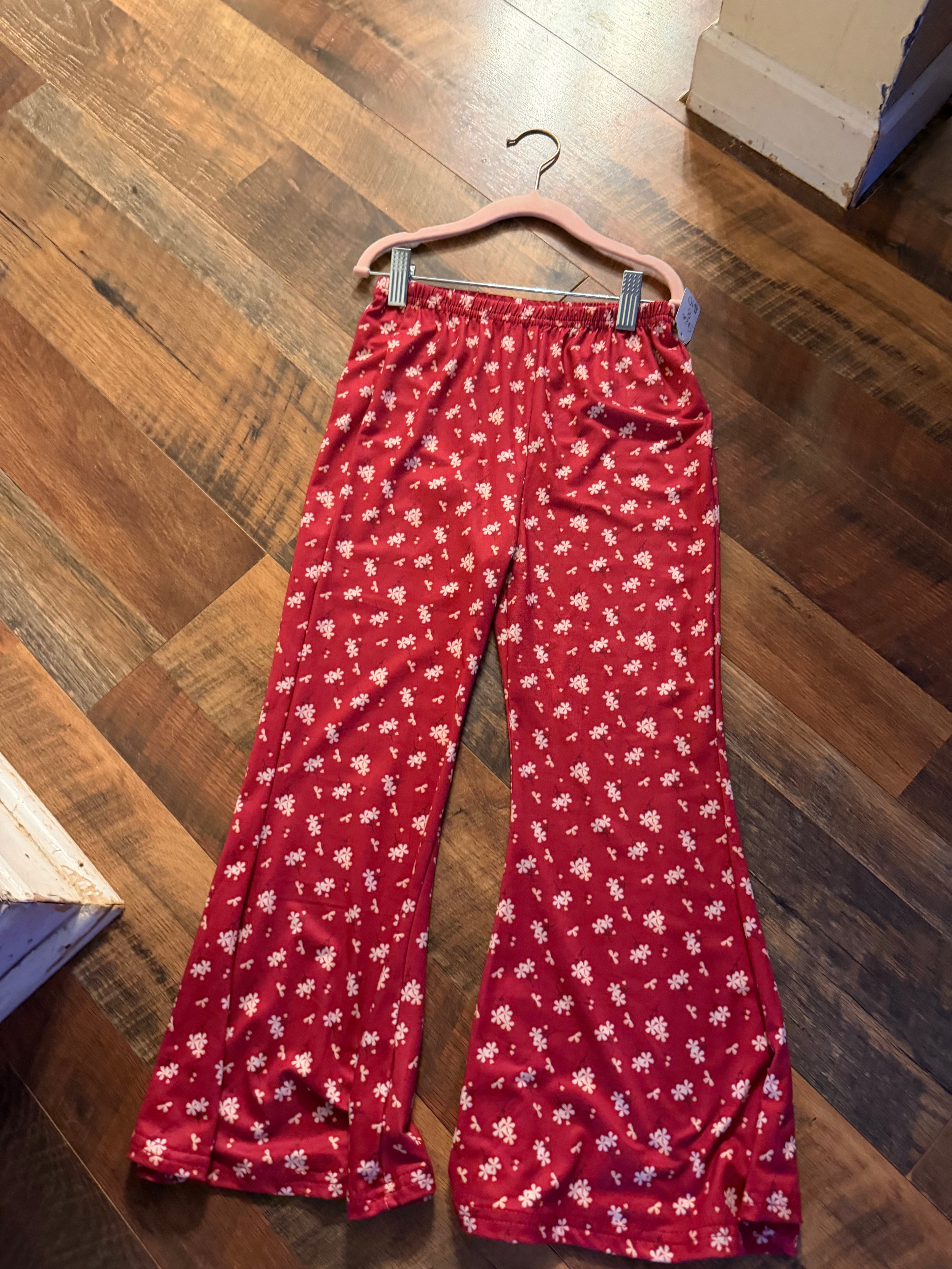 Girls size 8 Floral knit pants